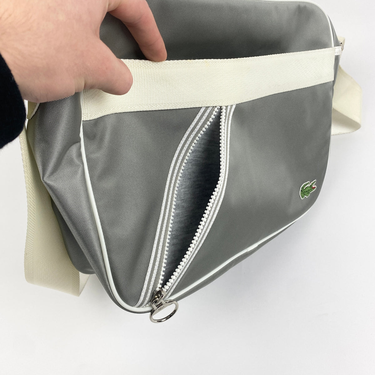 LACOSTE Umhängetasche